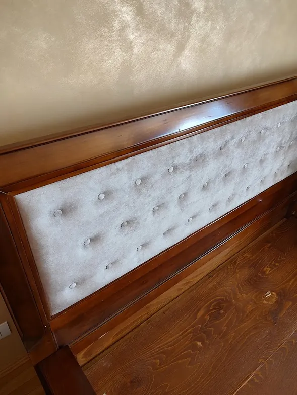 Detaliu cusătură pat